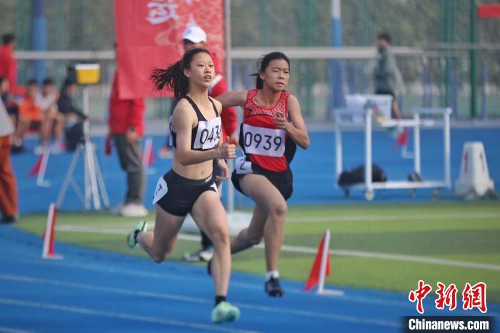 北京市中学生田径运动会暨金奥赛事开幕 155校