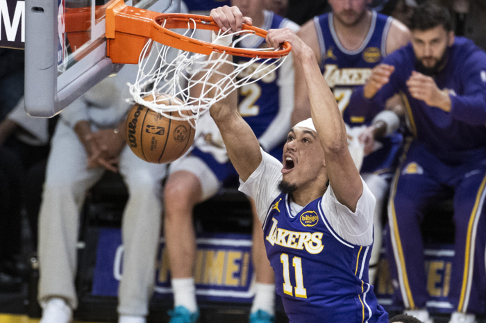 湖人替补双星爆发助队狂胜奇才