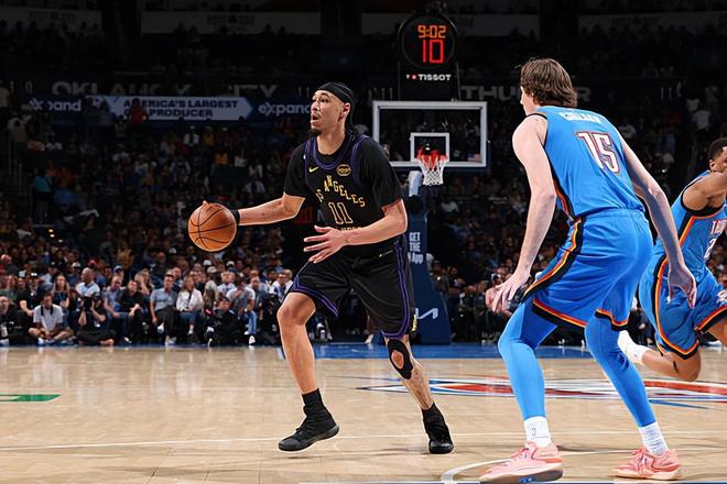 雷霆大胜湖人海斯防守低迷引担忧